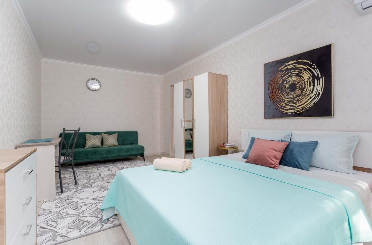 Стильная Квартира В Золотом Квадрате Almaty Eksteriør bilde